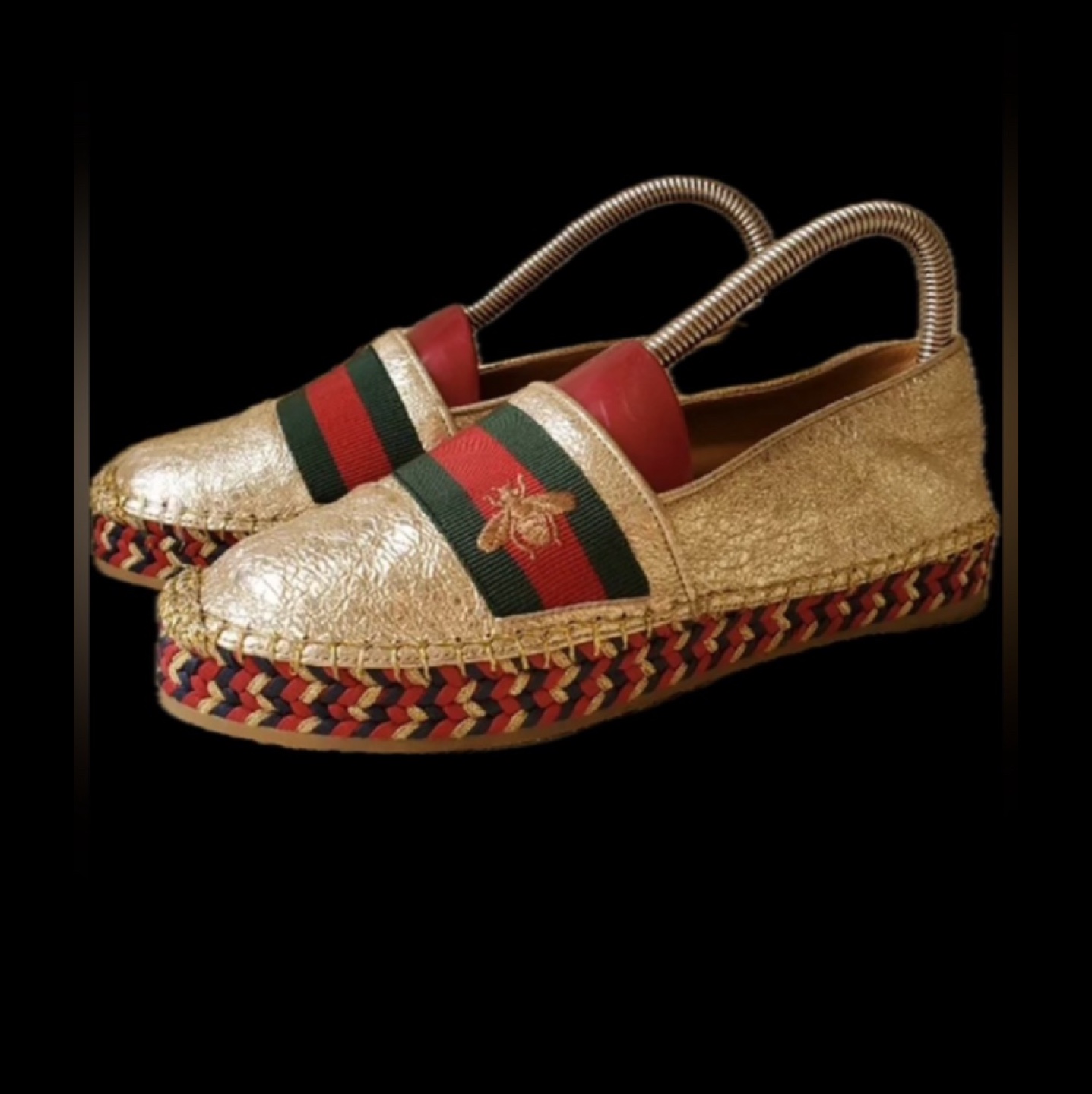Authentic GUCCI Metallic Gold Leather Bee Slip On Espadrilles - photo 2