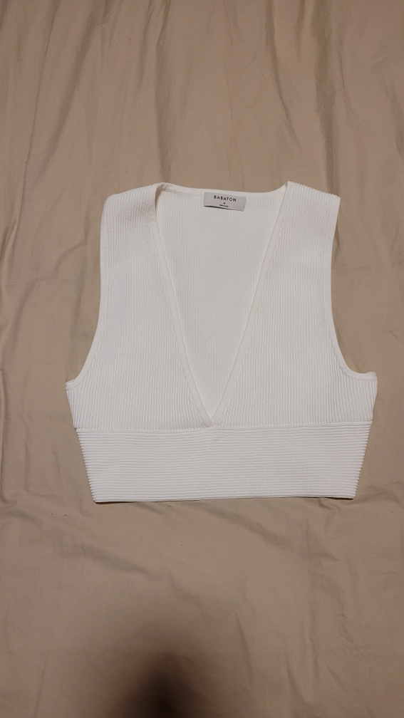 babaton sculpt knit v-neck top - photo 4