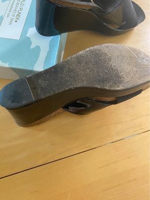 Donald J Pliner Women’s Patent Leather Mule image indicator(2)