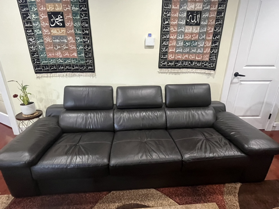 Leather sofa set