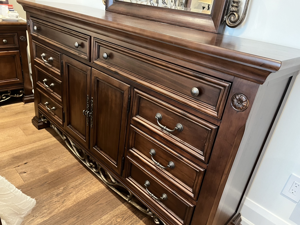 Bedroom Set image indicator(7)