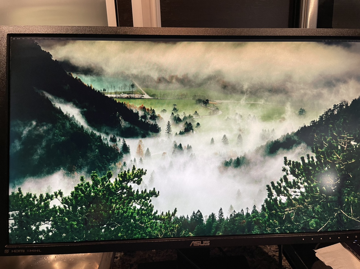 28” ASUS LCD monitor 4K UHD with stand image indicator(2)