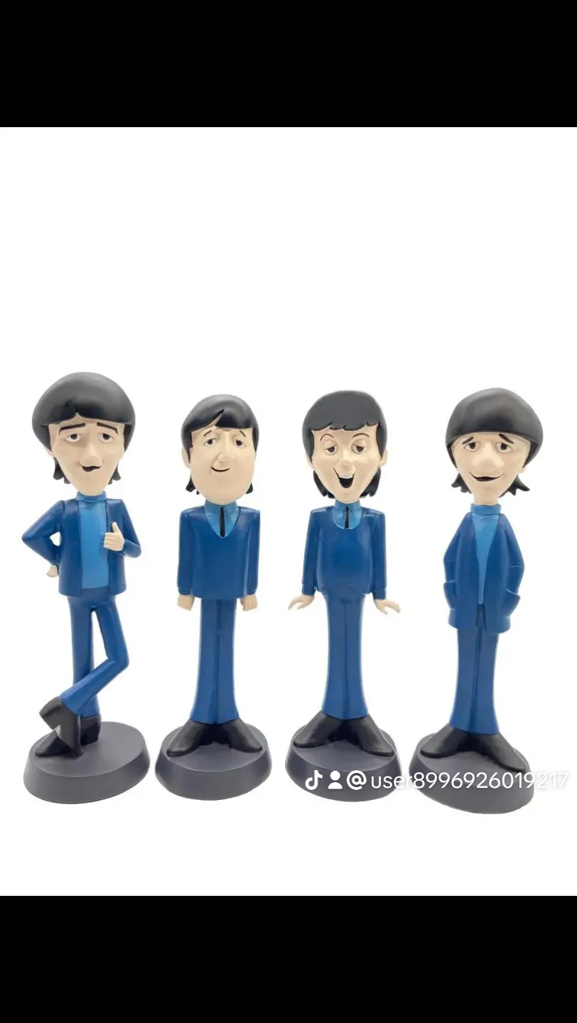 Set of 4 Beatles 12 box new  rere  I offer 20.00