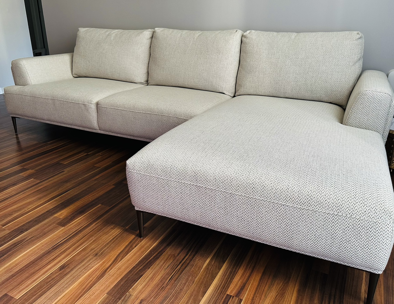 Sectional sofa