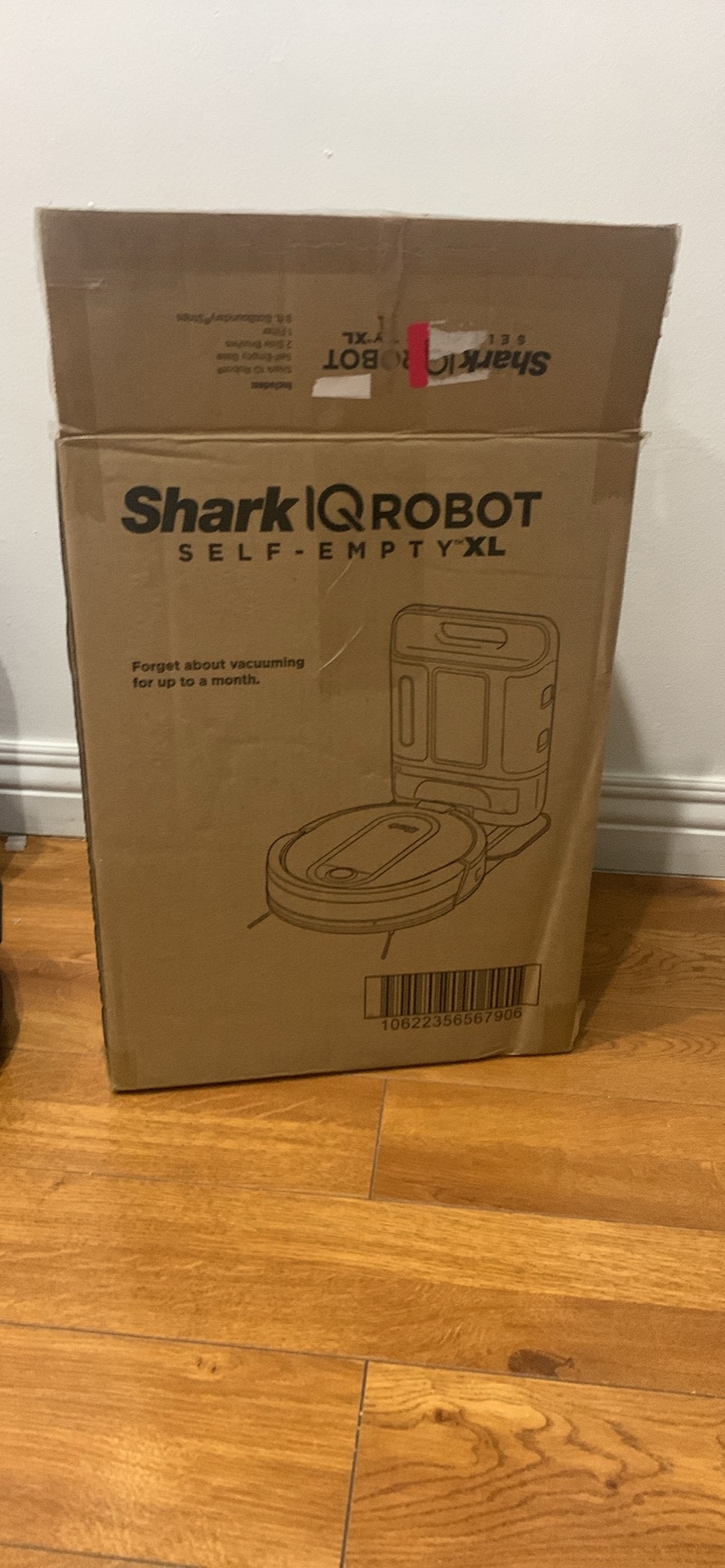 Shark robot vacuum - photo 2