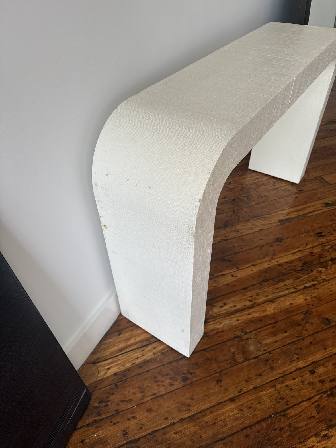 Cb2 Horseshoe Ivory Lacquered Linen Console Table - photo 3