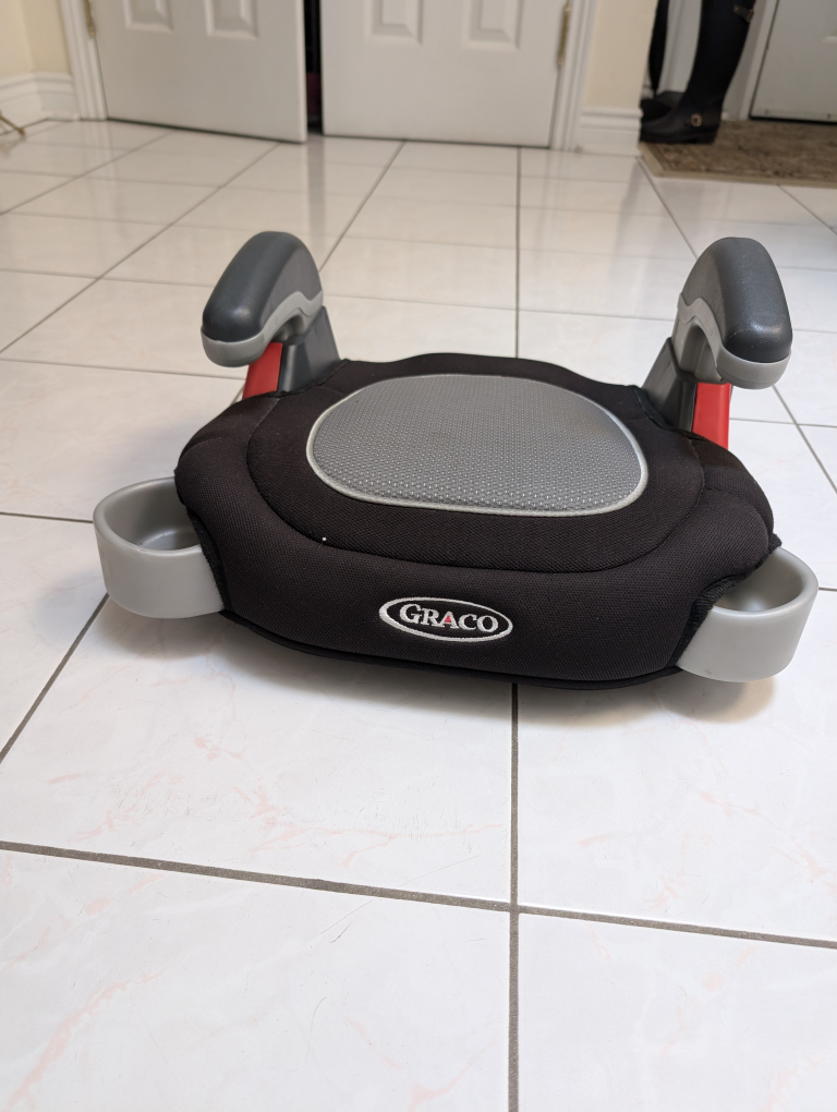 Booster seat #freecycle thumbnail
