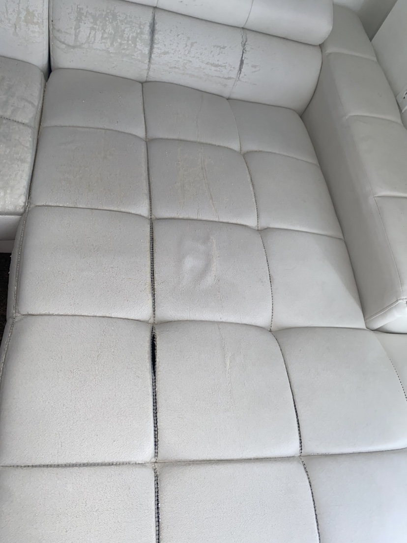 Couch - photo 4