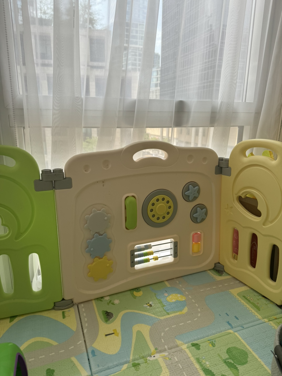 Foldable playpen - baby safety play yard with and baby play mat - photo 2