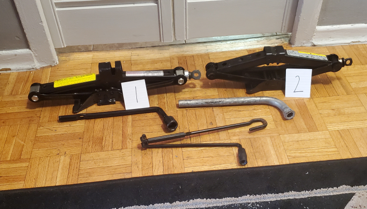 Jack for Car thumbnail