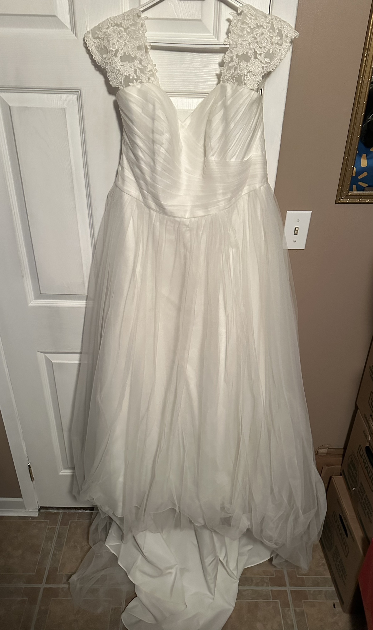 David’s bridal size 16 sweetheart neckline wedding dress thumbnail