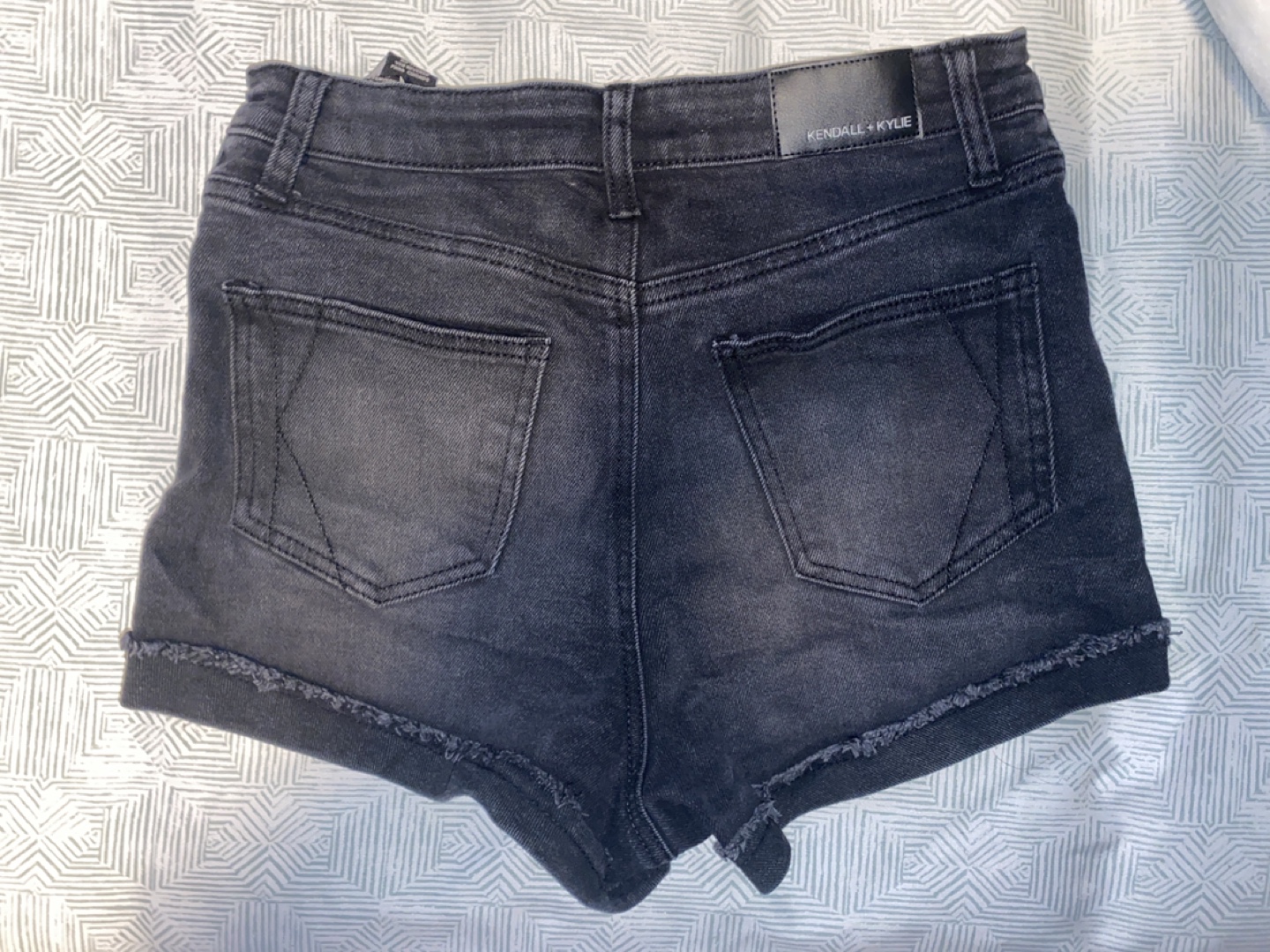 Black jean shorts - photo 3