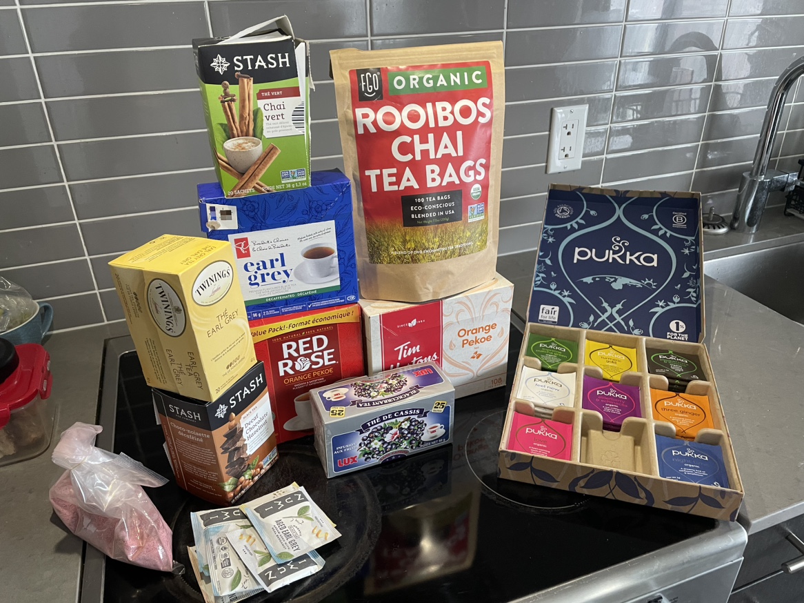 Assortment of many teas