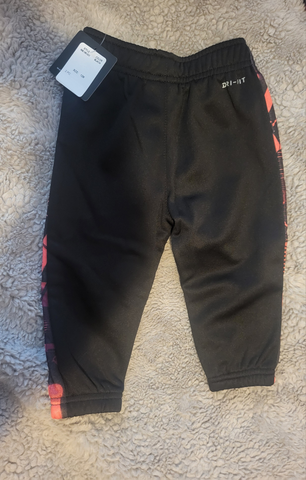 Nike Boy`s Dry Fit Therma Legacy 2 Piece Set-12M image indicator(6)