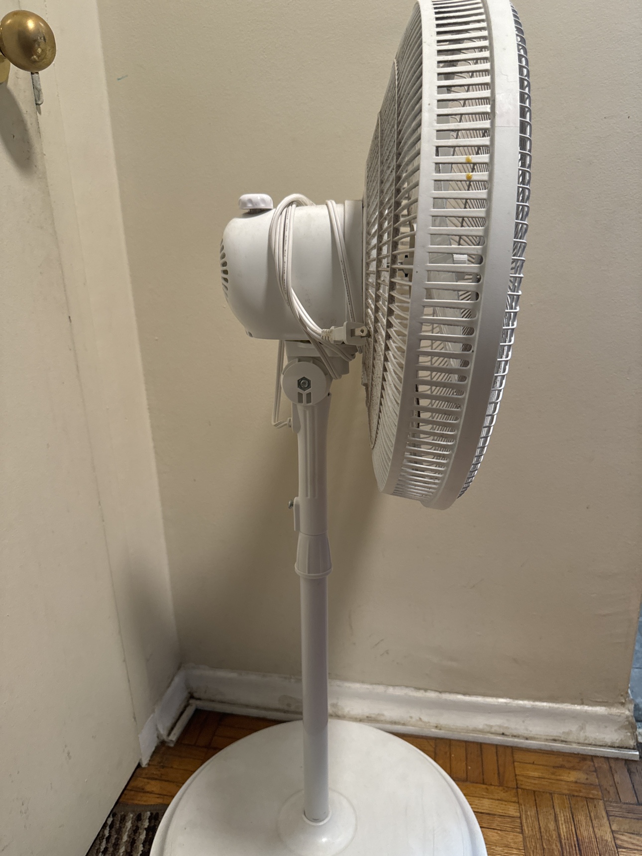 Pedestal Fan - photo 2