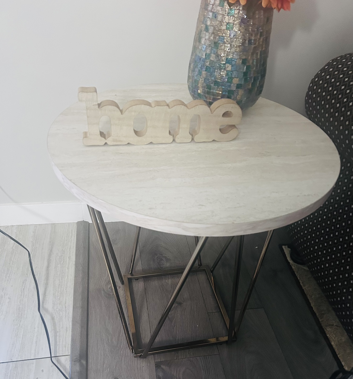 Coffee table and 2 end tables - photo 2