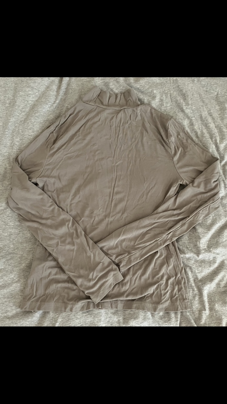 Women’s Shein Light Grey/Taupe Long Sleeved Shirt 👚🩶🤎 image indicator(4)