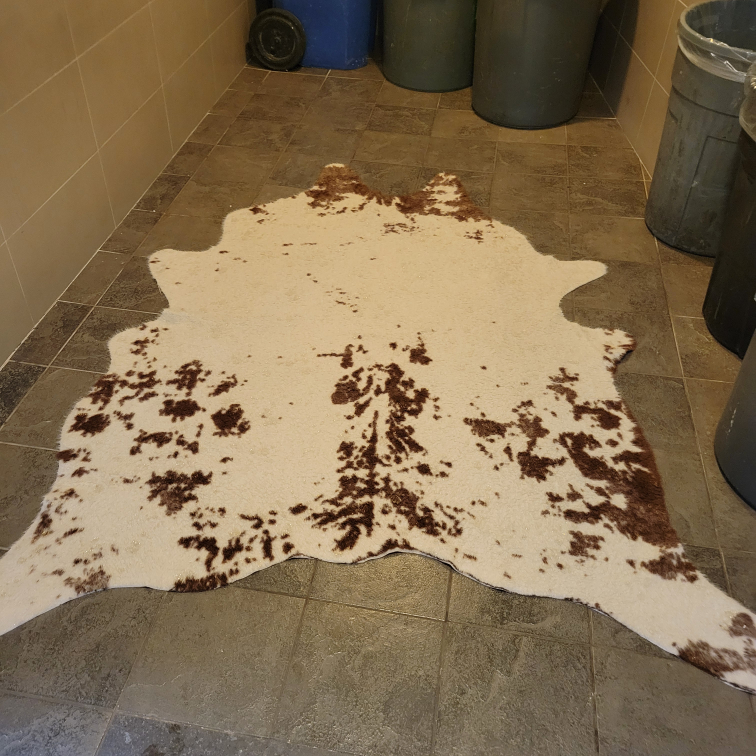 cowhide rug. image indicator(3)