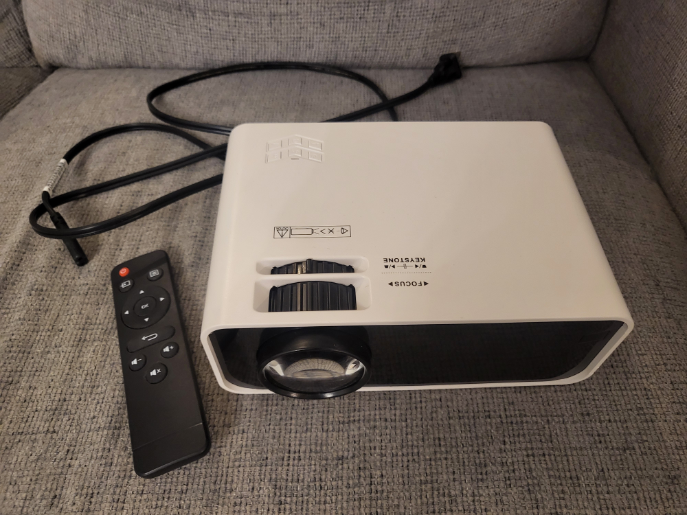 portable projector - photo 3