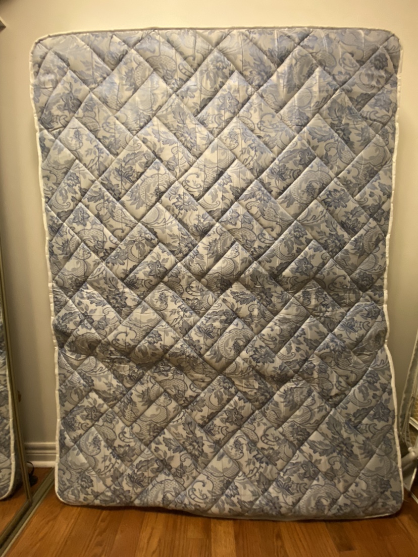 Full size mattress