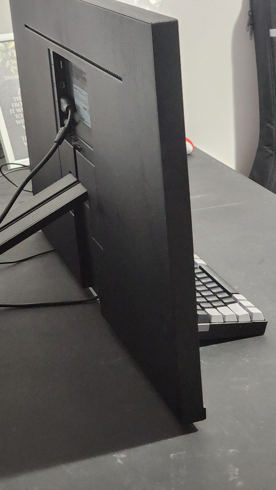 Samsung 32 inch  4K UHD  Monitor. - photo 3