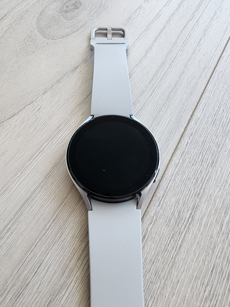 Galaxy Watch 4 - 44mm (silver band) - photo 4