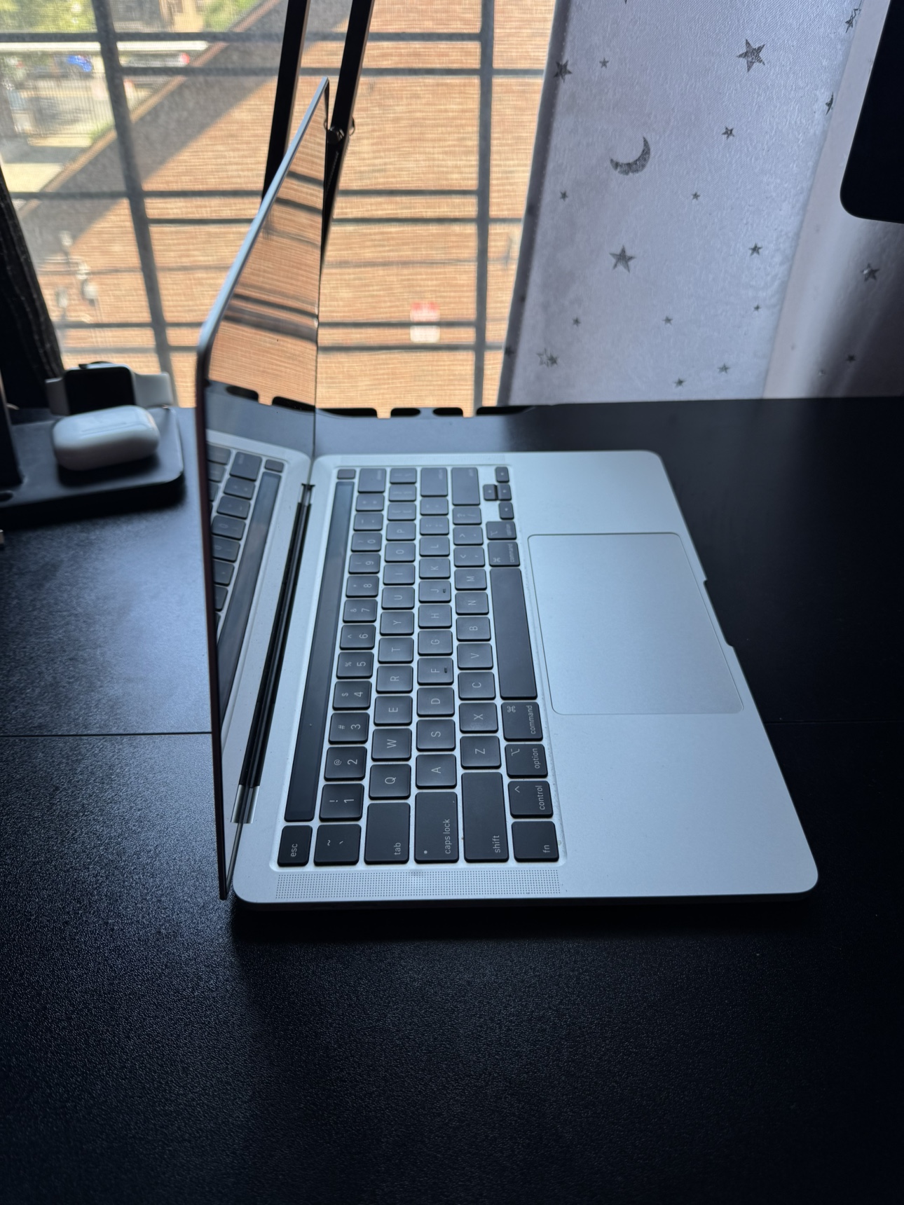 Apple MacBook Pro 2020 512GB SSD - photo 2