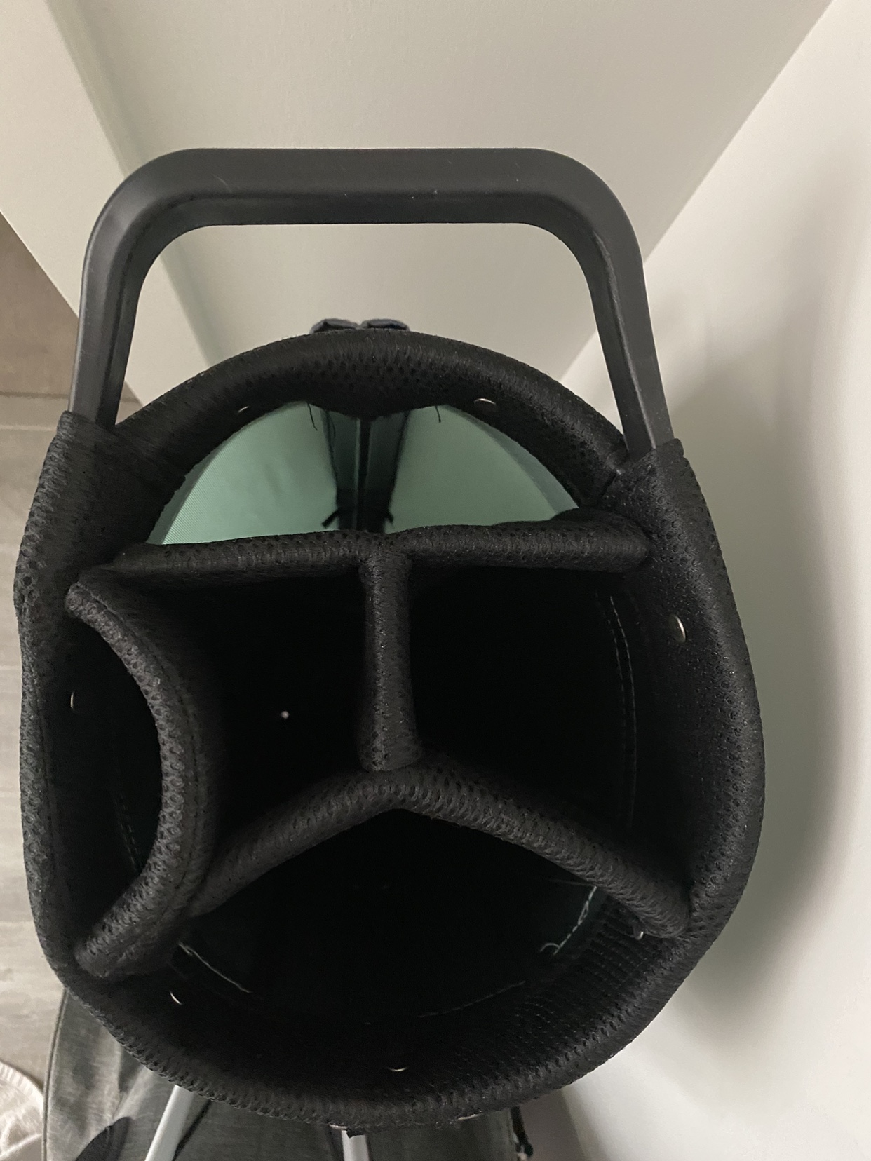 Wilson Women’s Golf Bag image indicator(5)