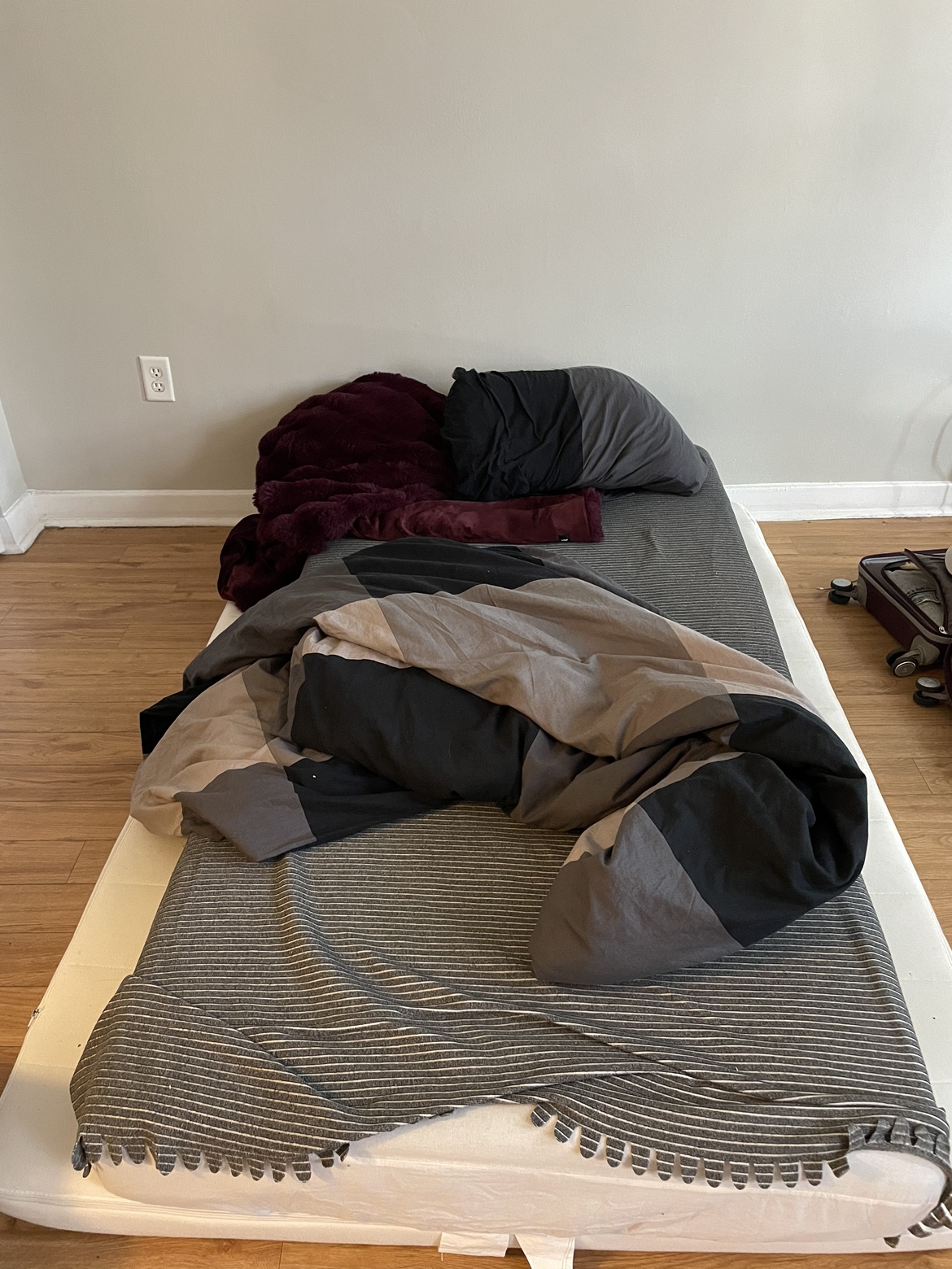 IKEA Mattress like new thumbnail