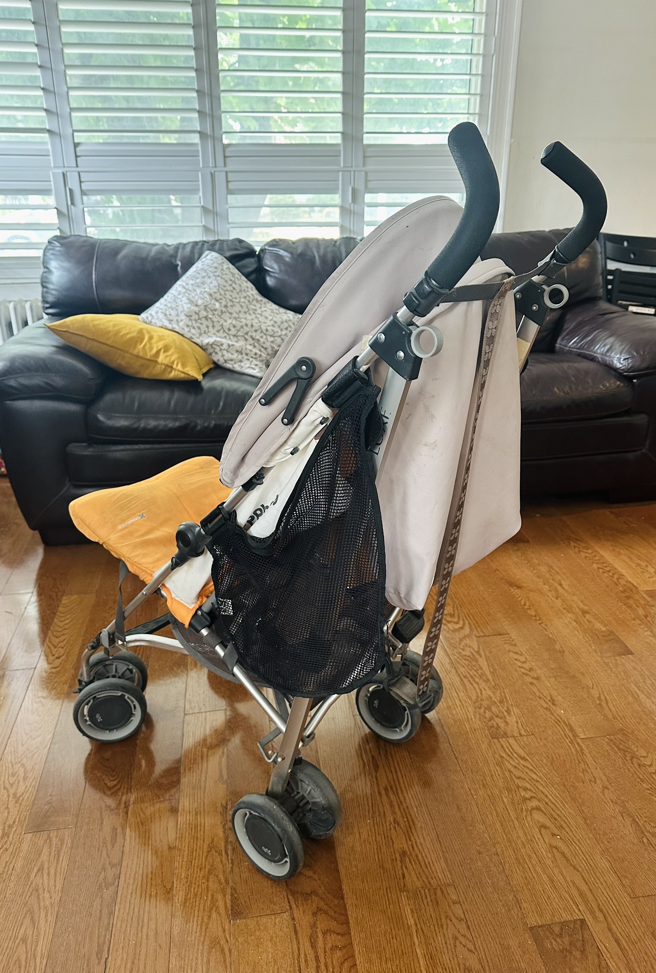Folding Umbrella Travel Stroller - photo 2