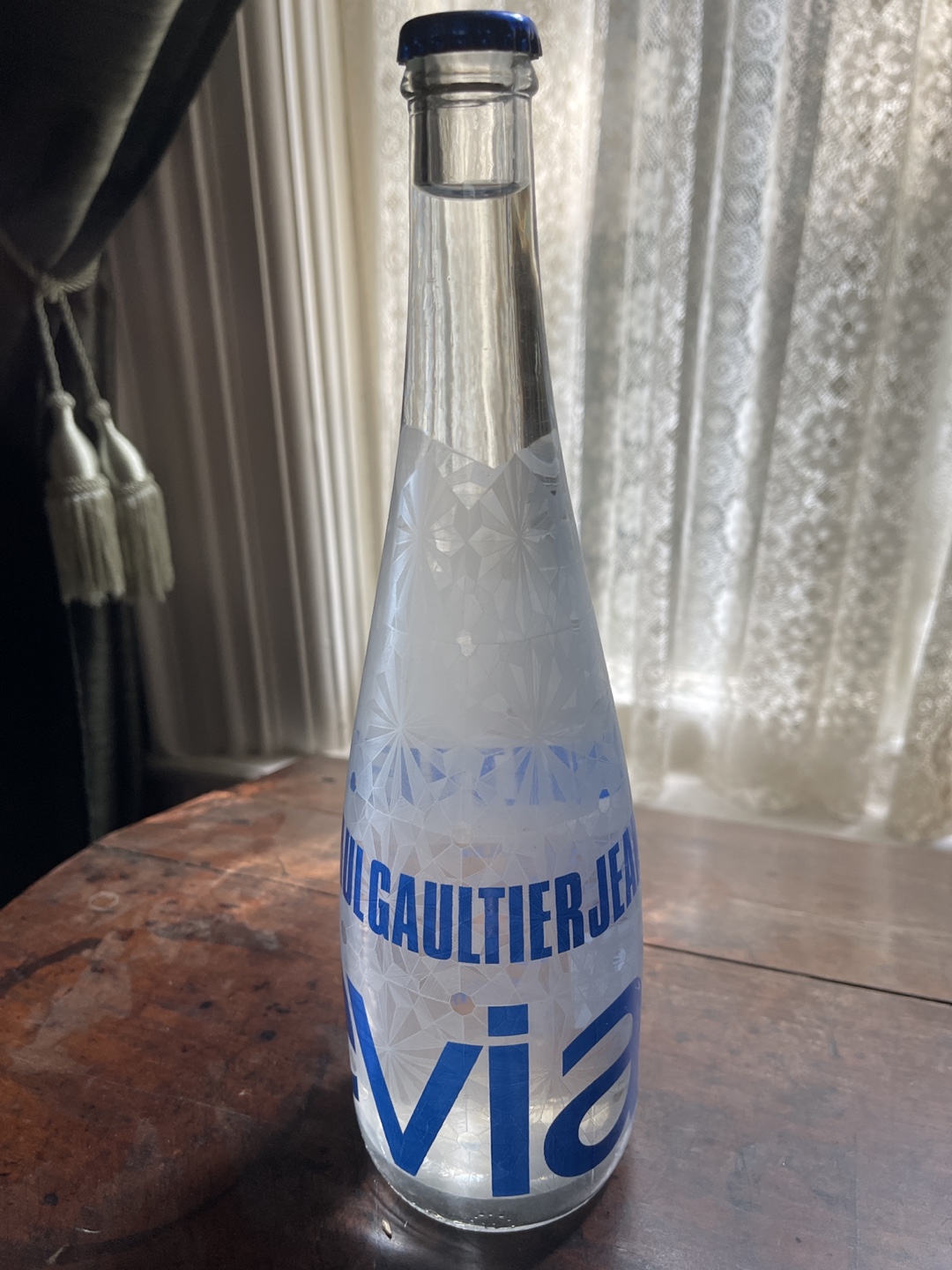 ⚽️6 bottles of natural spring water Jean Paul Gaultier image indicator(2)