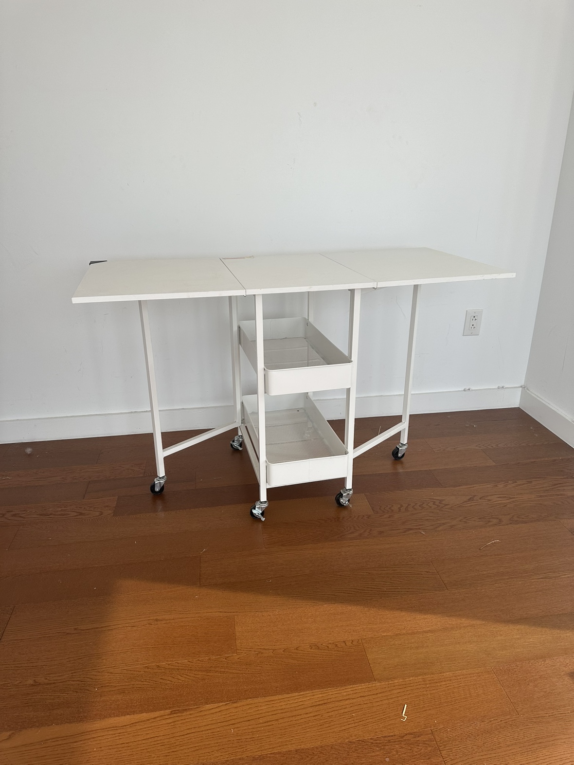 folding table