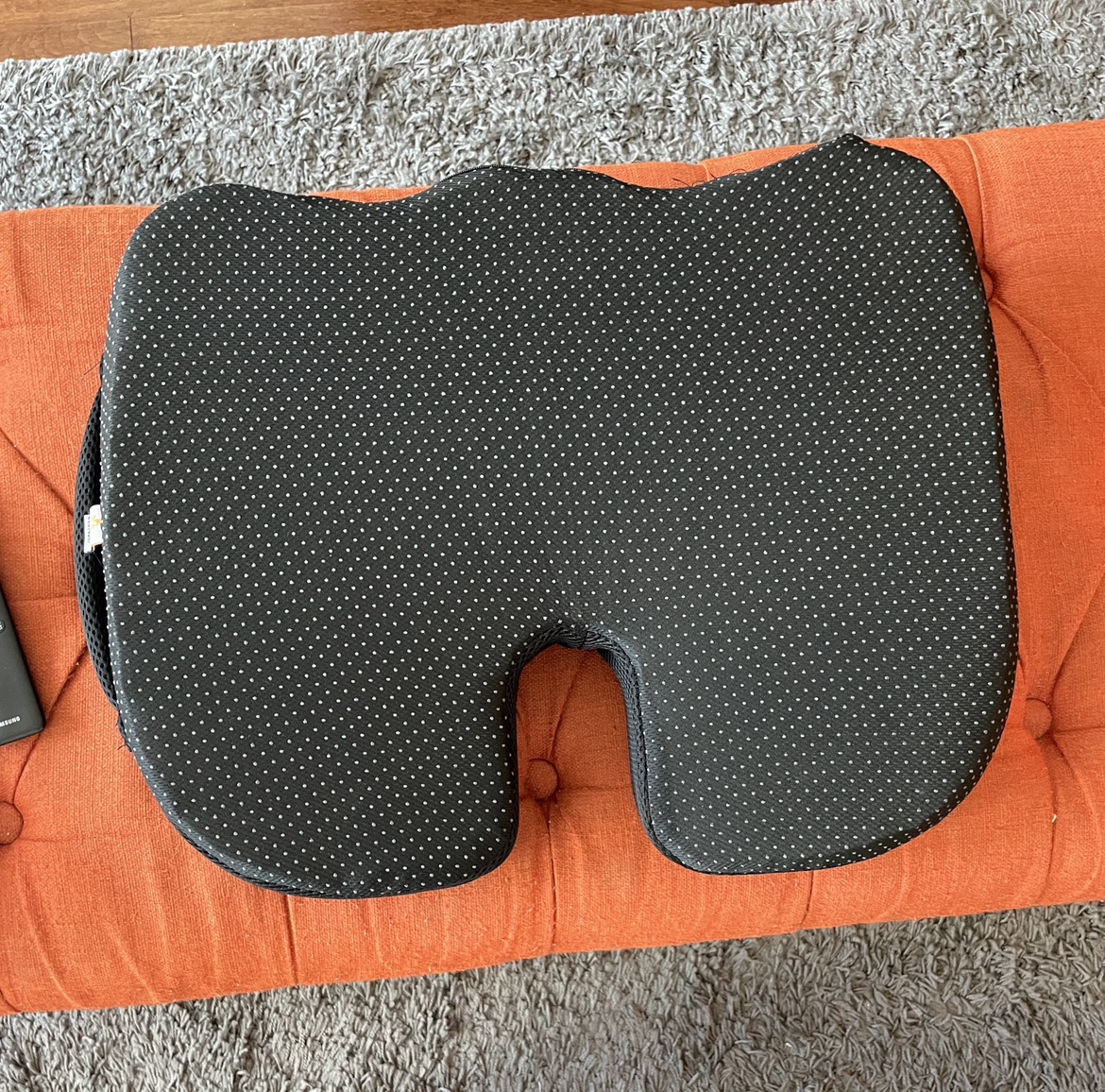 Seat cushion black image indicator(4)