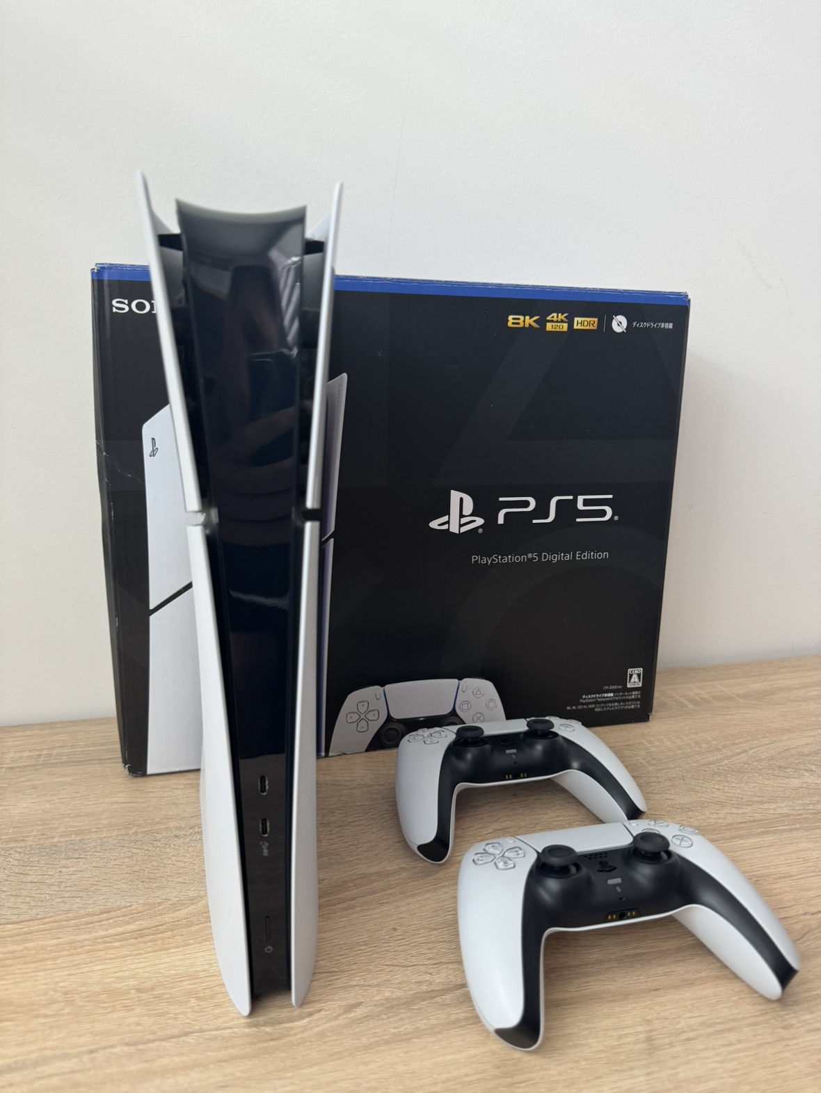 PS5 SLIM DIGITAL EDITION + 2 Controls - photo 5