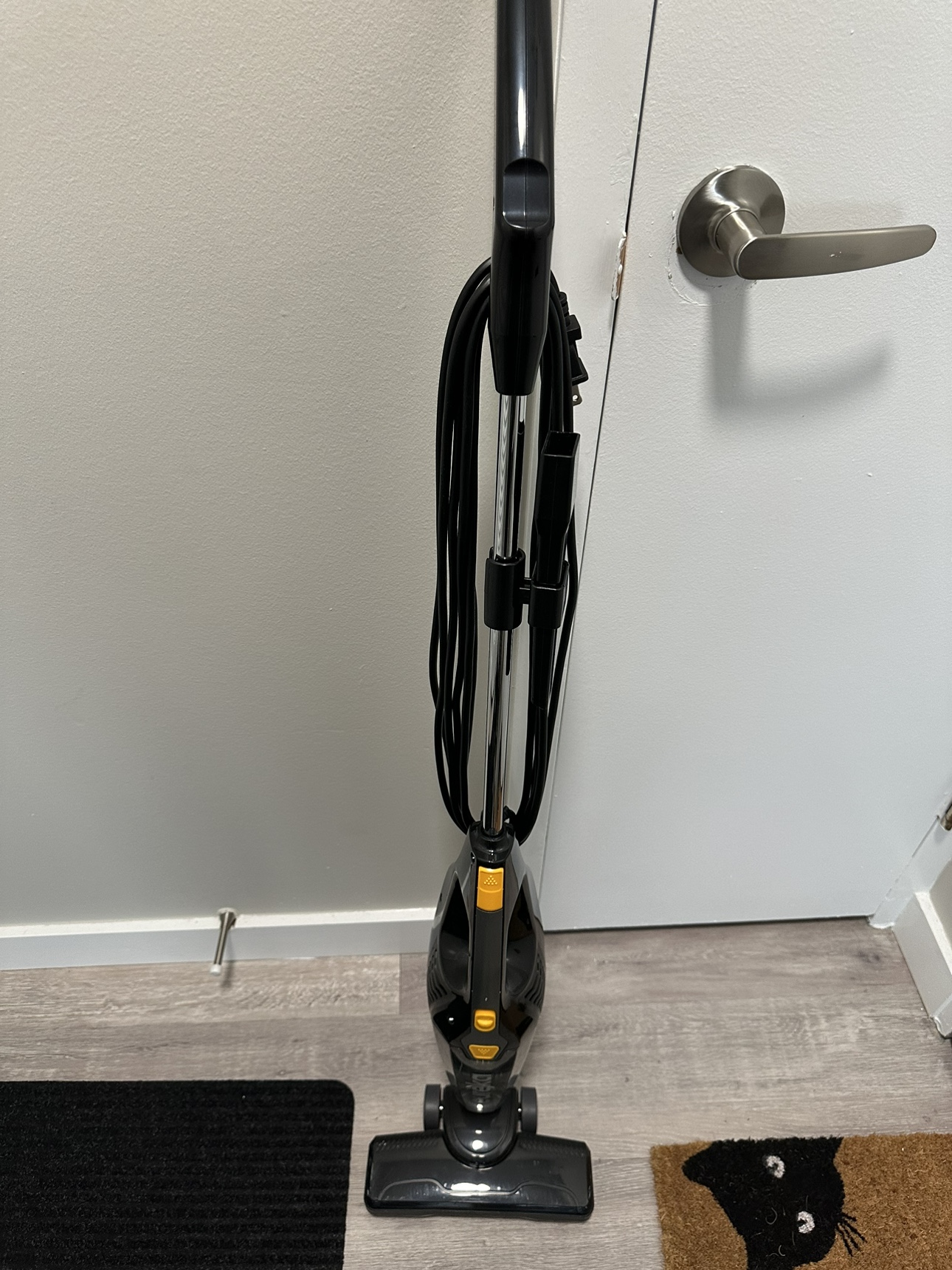 Small Vacuum - photo 3
