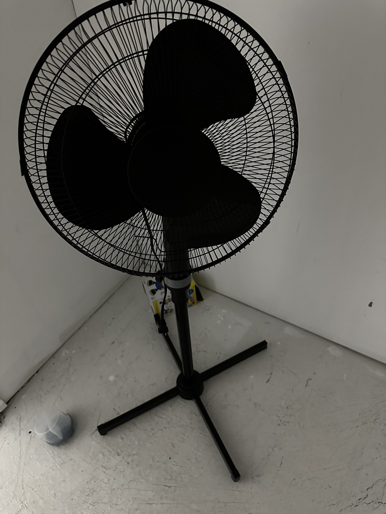 Standing fan - photo 2