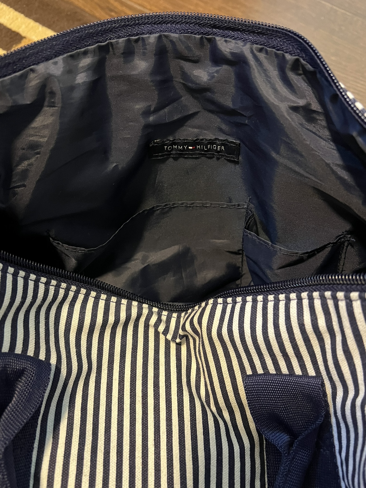 Vintage Tommy Hilfiger mini Duffel bag image indicator(3)