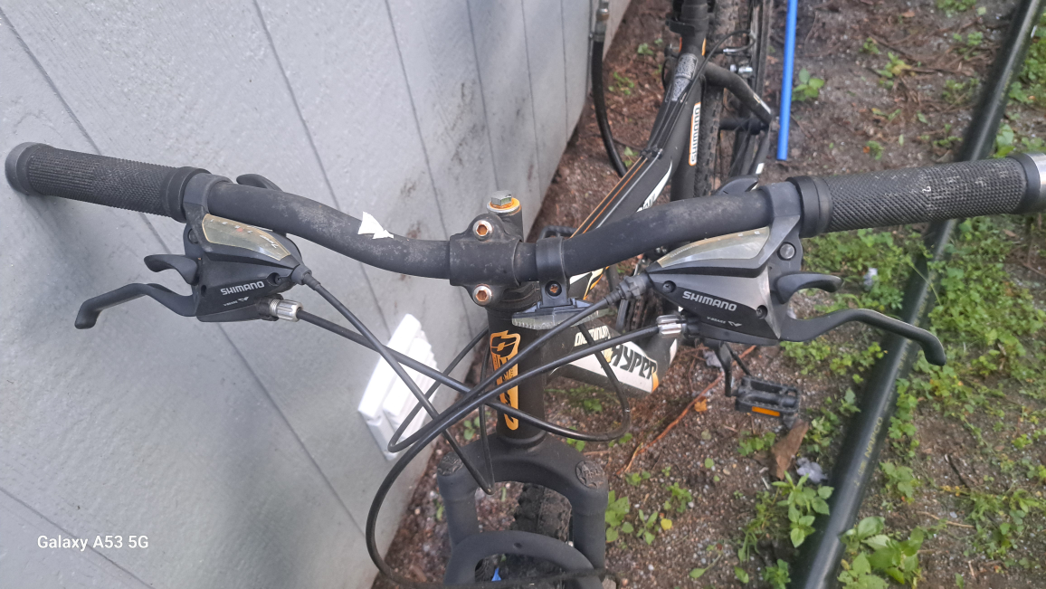 SHIMANO-Woman's Mountain bike - photo 2
