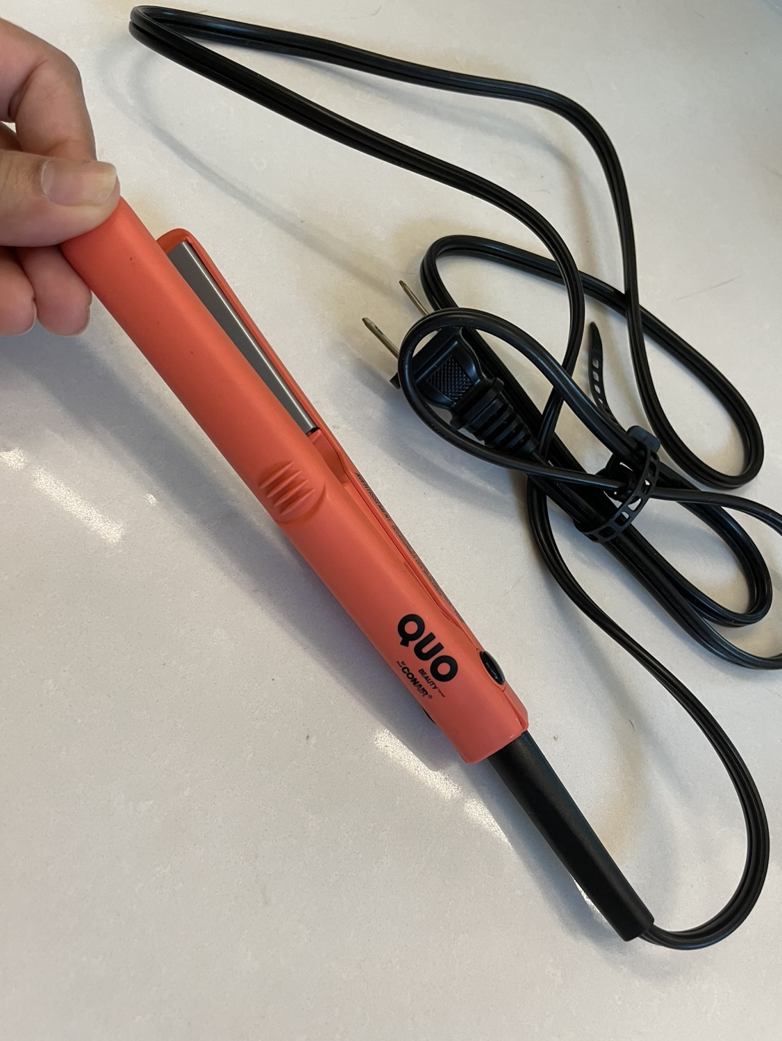 Quo mini straightener