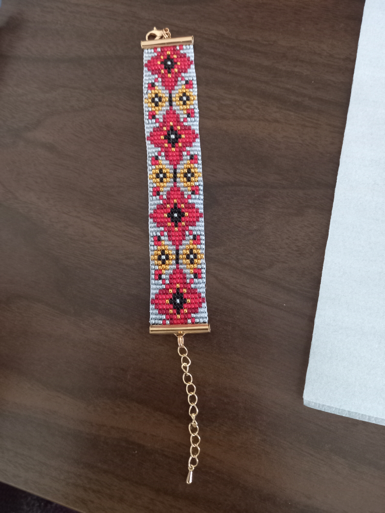 Handmade. Beaded bracelet. image indicator(2)