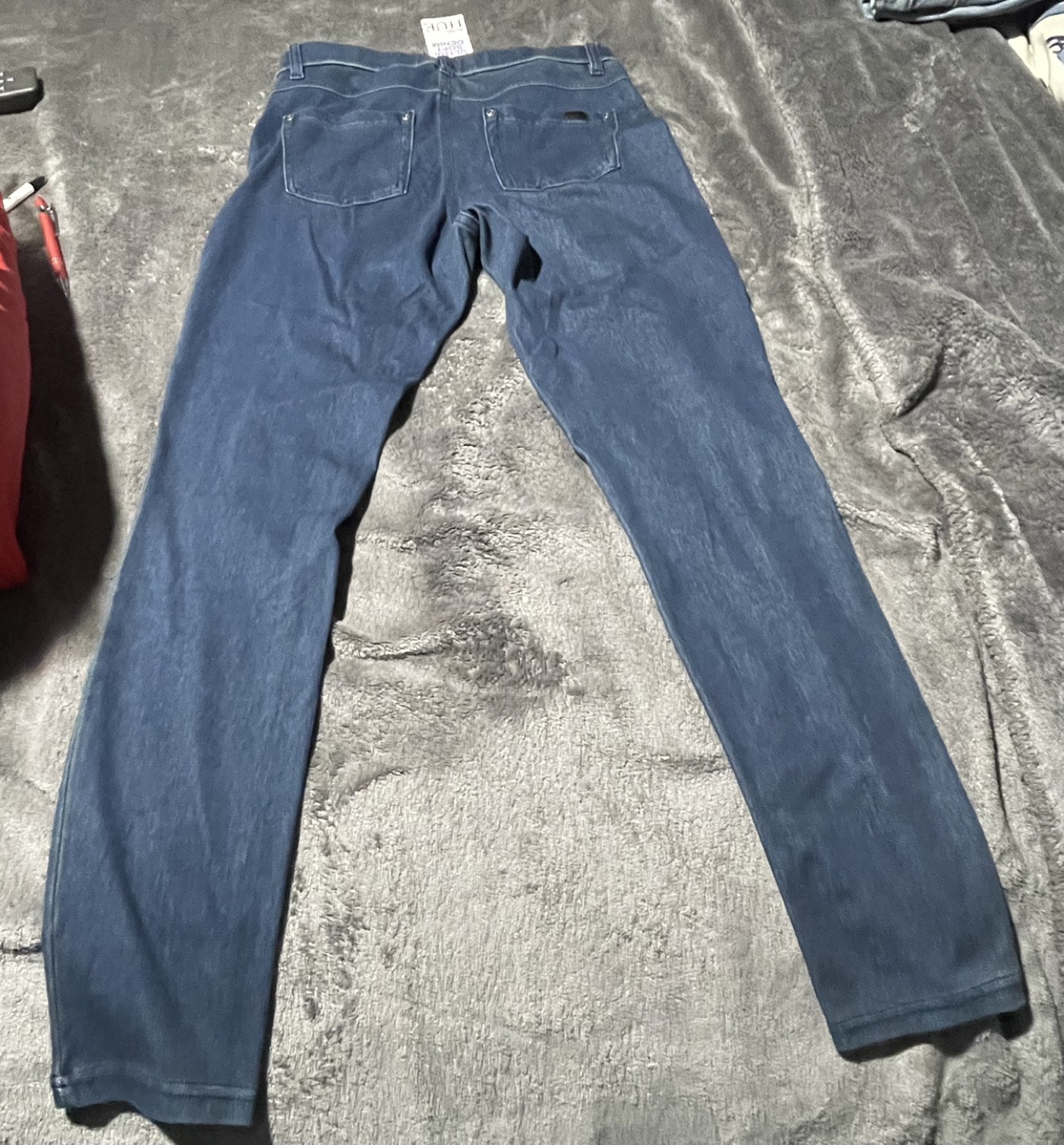 (NEW)HUE Ultra Soft High Waist Denim Legging image indicator(4)