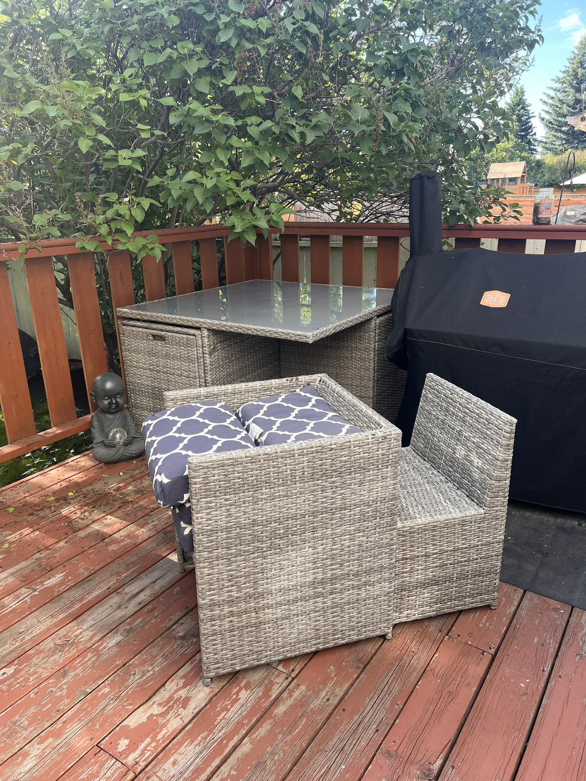 Patio Table, seats 8 - photo 2