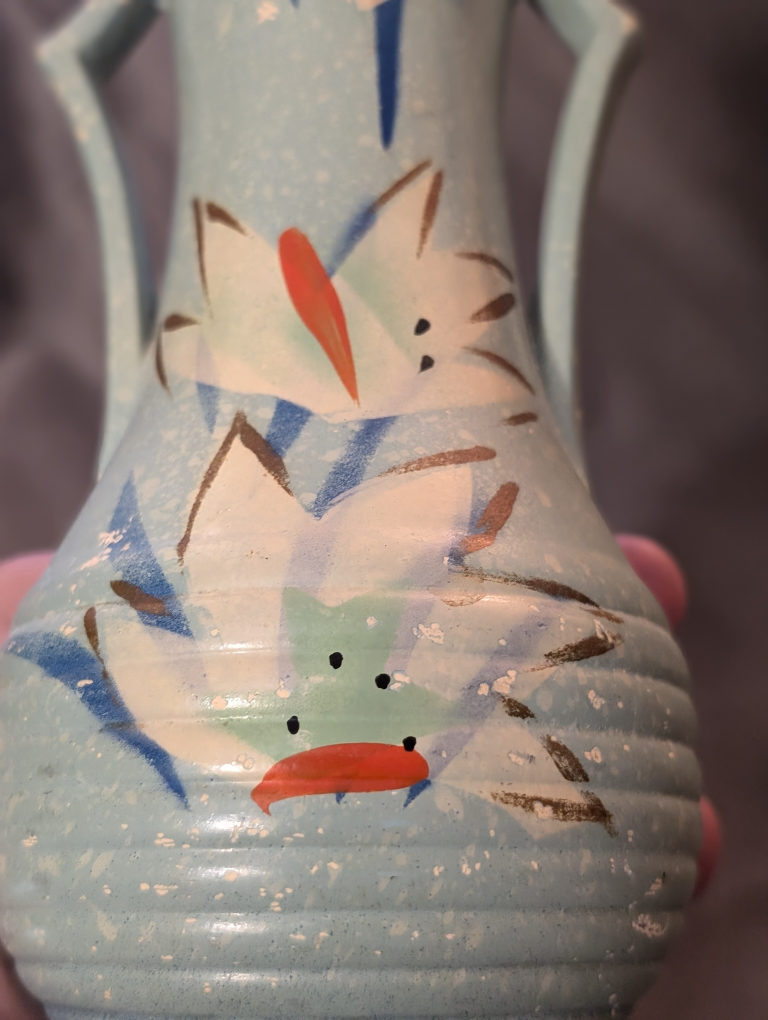 VINTAGE Kendal England Vase Very Old ⚽ image indicator(10)