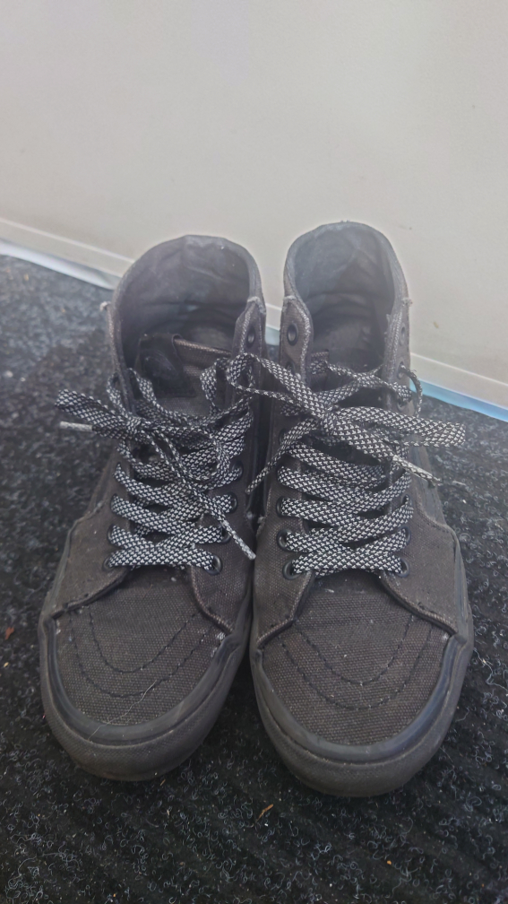 Vans sneakers thumbnail