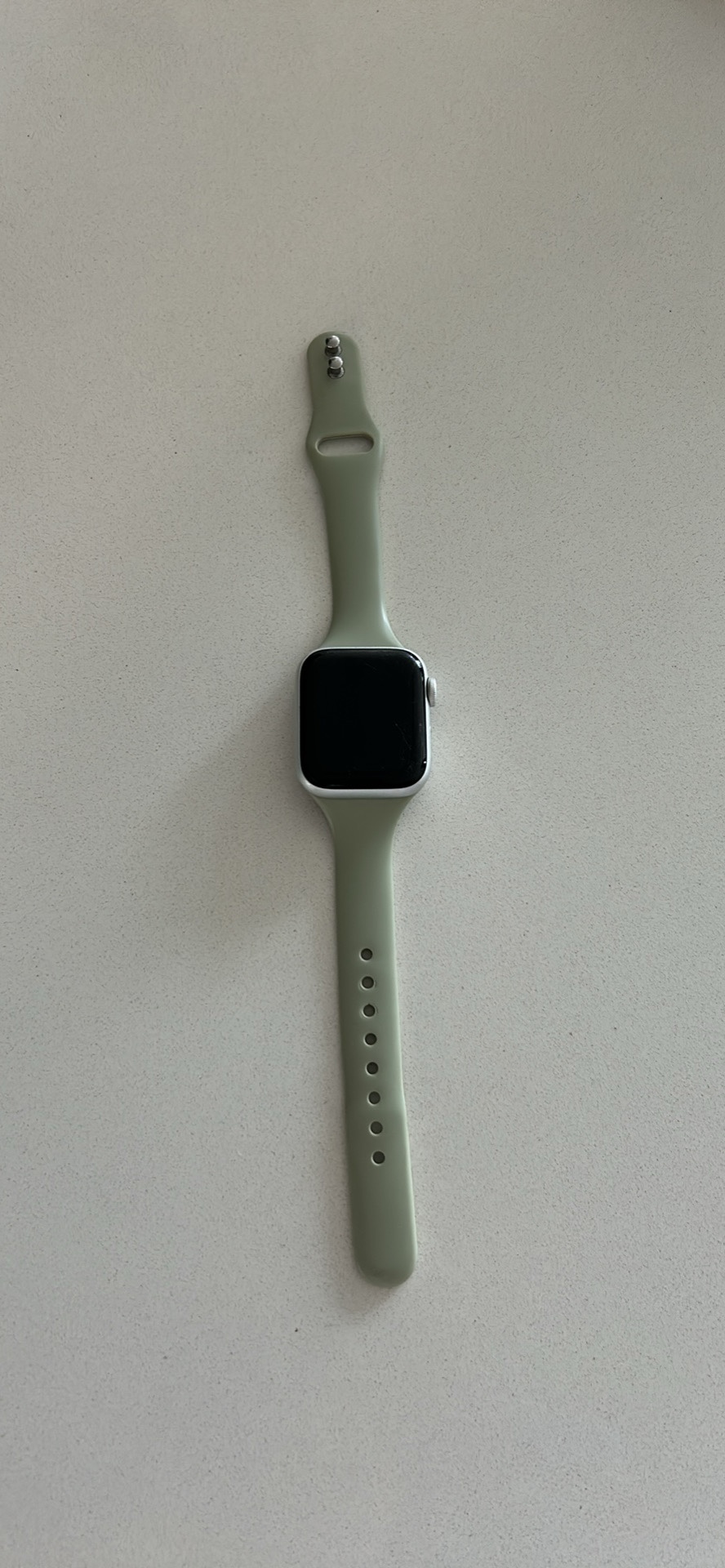Apple Watch Series 5 w/ Free band thumbnail