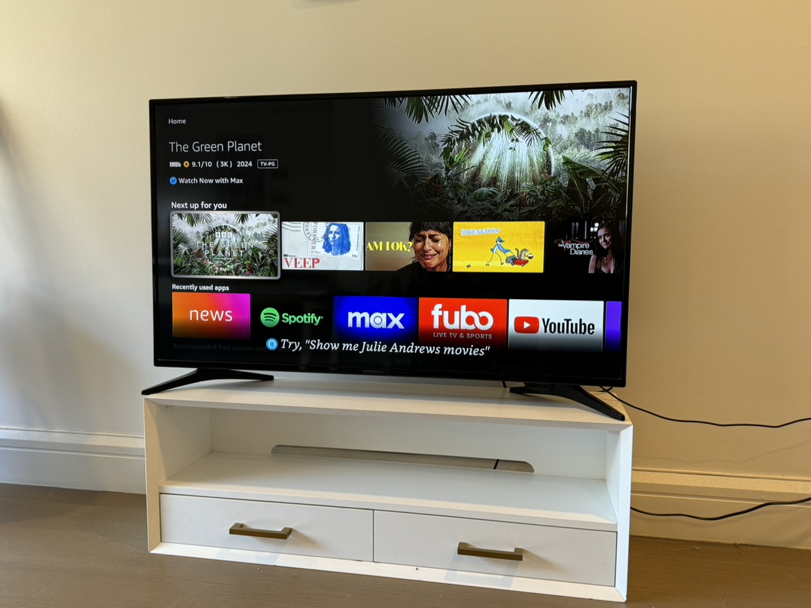 Insignia 42-inch smart TV full HD 1080p