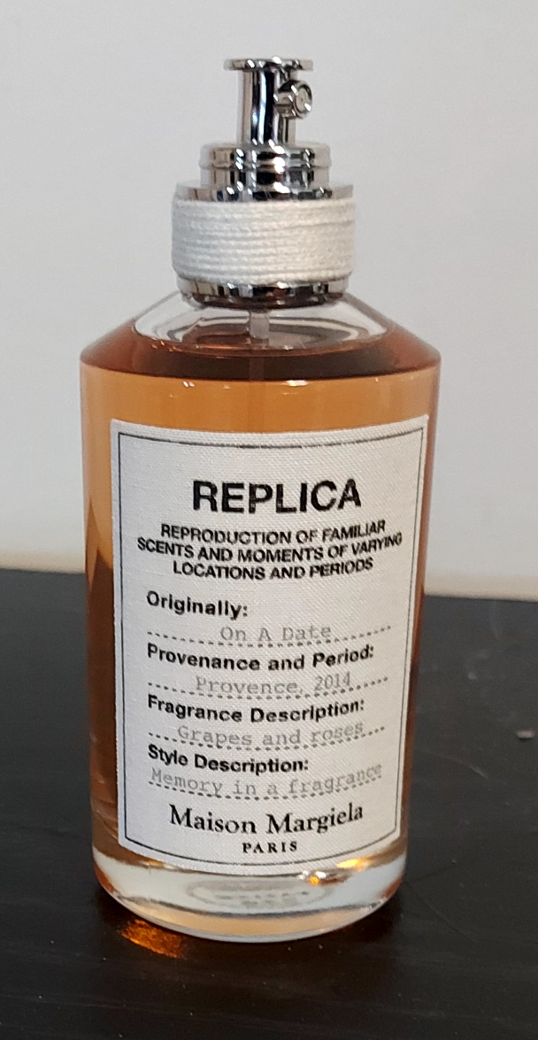 Replica on a date purfume image indicator(2)