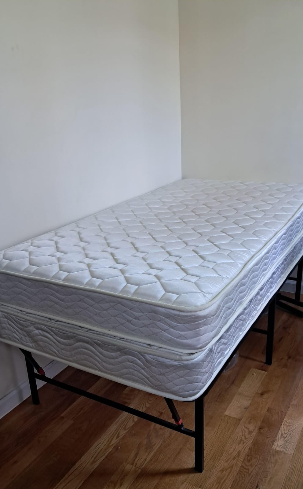 Foldable Bed frame and Mattress