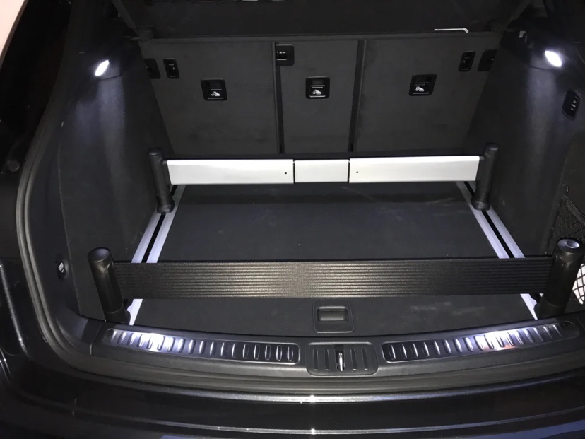 Porsche cargo management