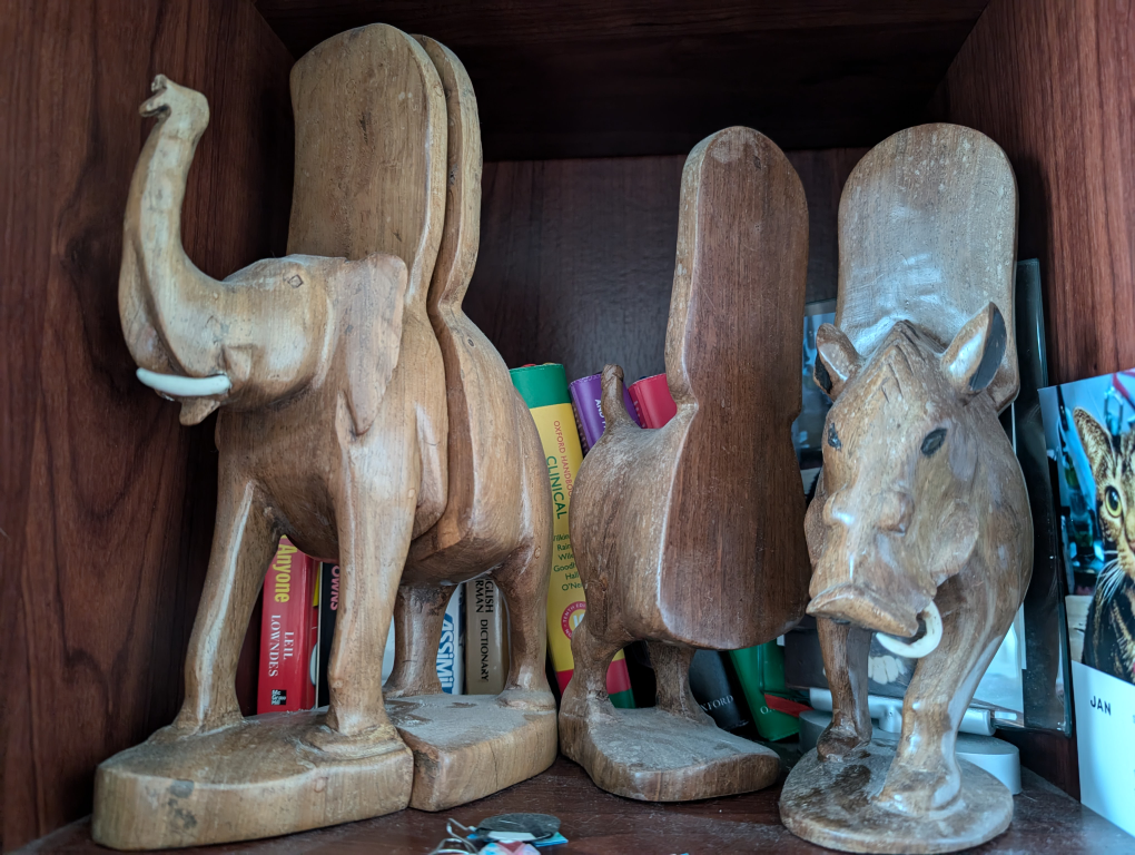 South African hand carved book end sculptures image indicator(4)